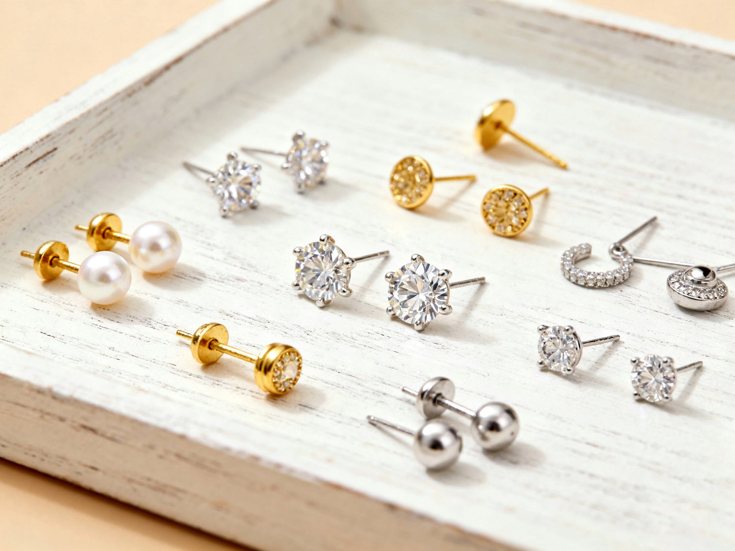 what are stud earrings