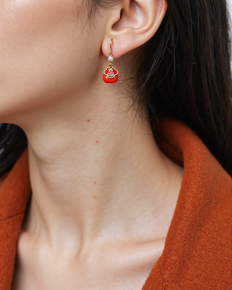 Magnolia Hoop Earring in 18K Yellow Gold