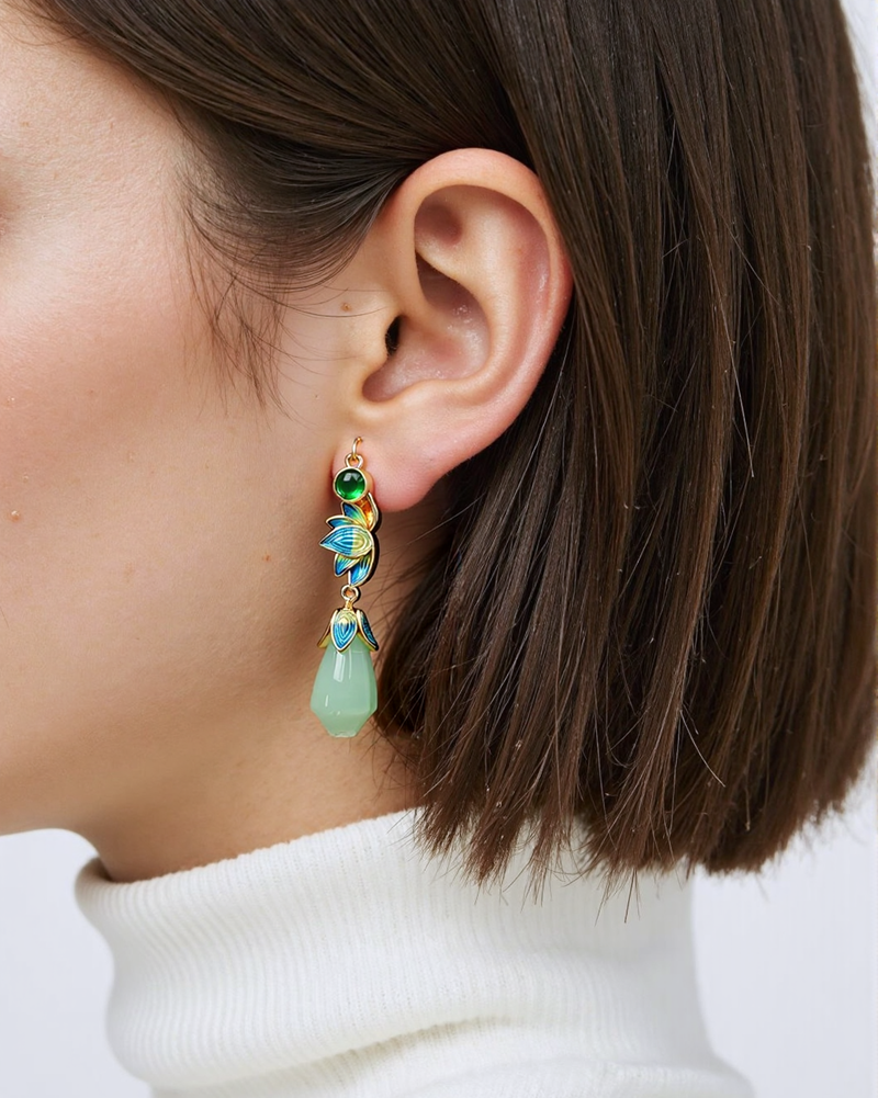 Magnolia Hoop Earring in 18K Yellow Gold